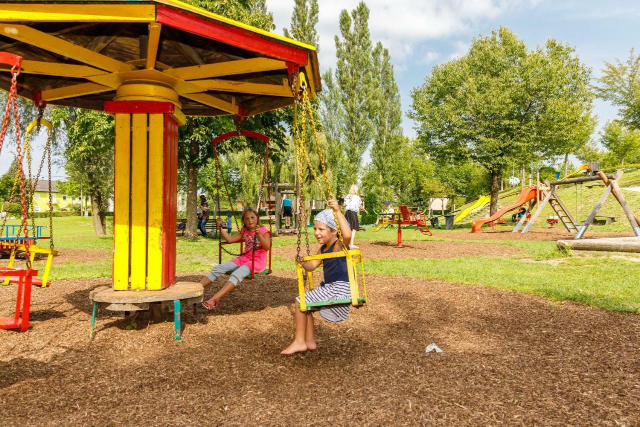 Camping & Pension Au An Der Donau Eksteriør bilde